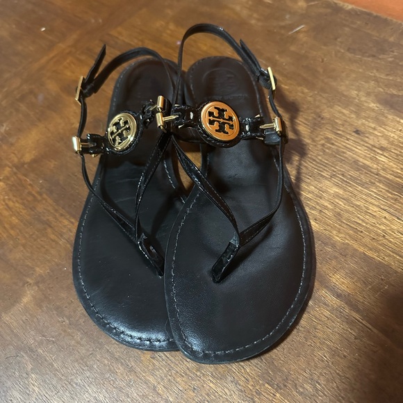 Tory Burch Ali Thong Sandal, Black patent leather, Women’s size 8.5M - Picture 1 of 8